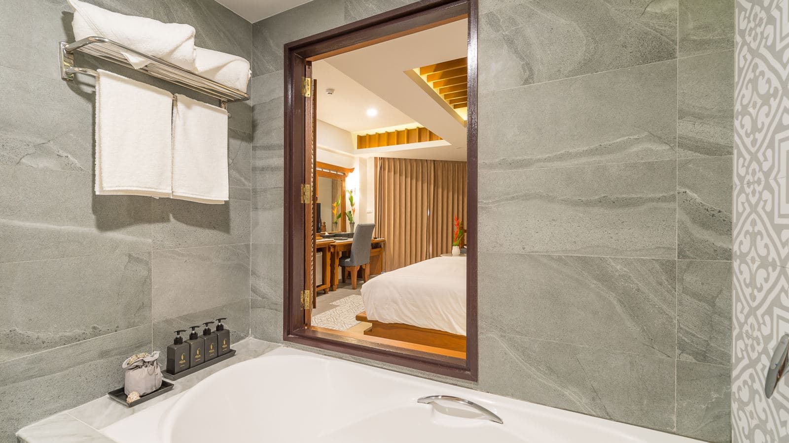 rooms-deluxe-boutique