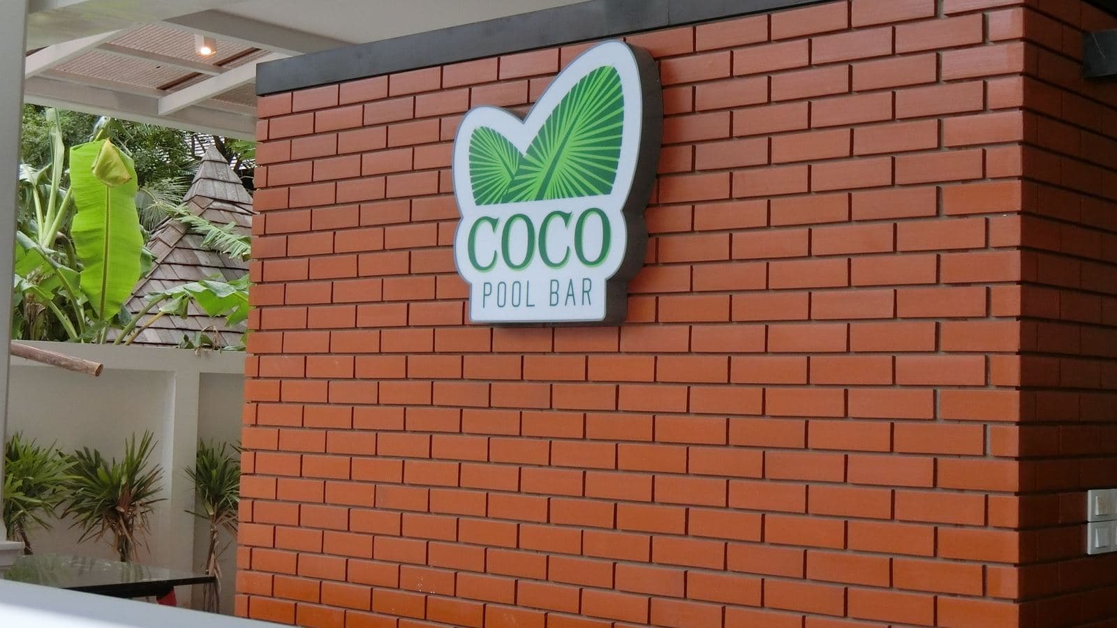 bars-coco-pool-bar