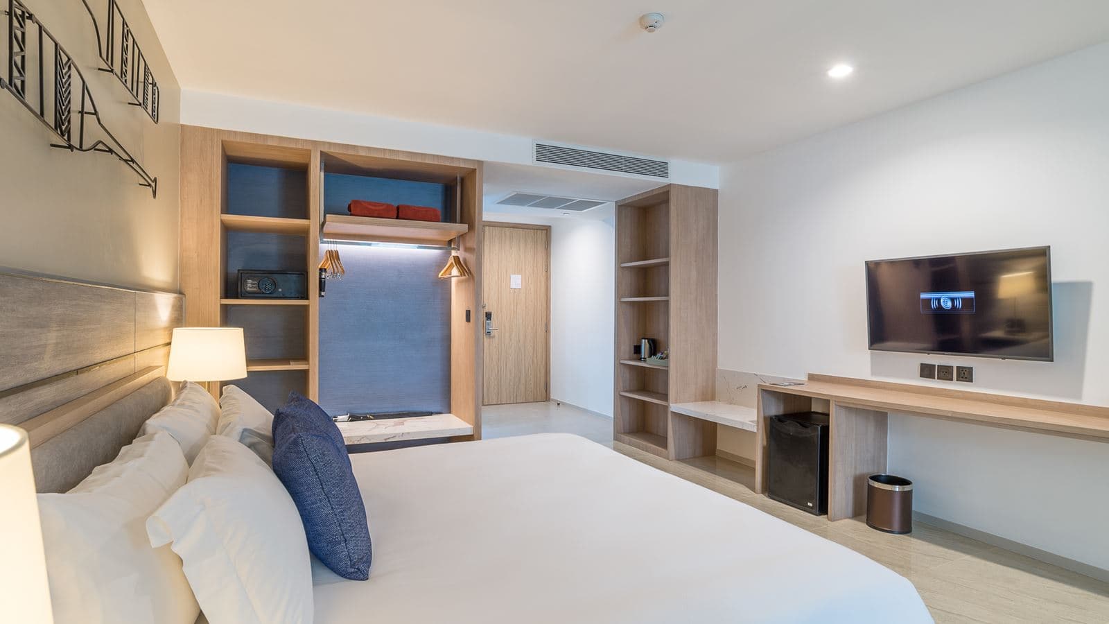 rooms-deluxe-pool-access