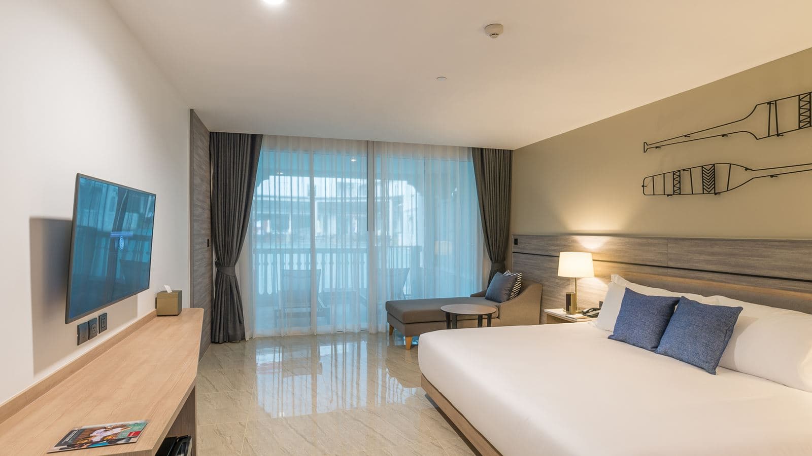 rooms-deluxe-pool-access