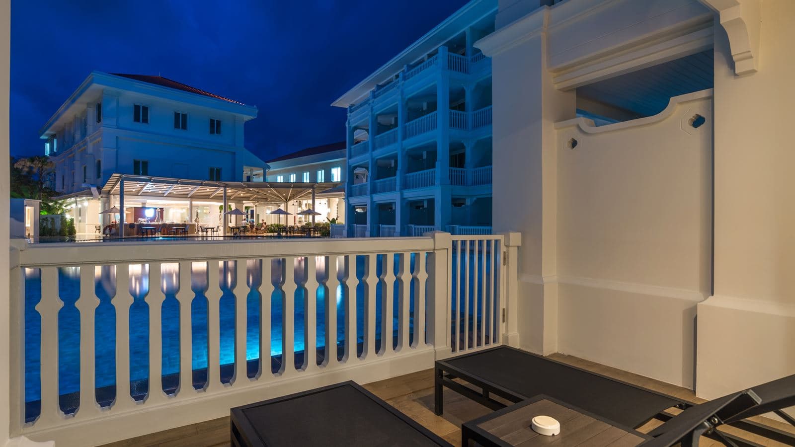 rooms-family-residence-pool-access