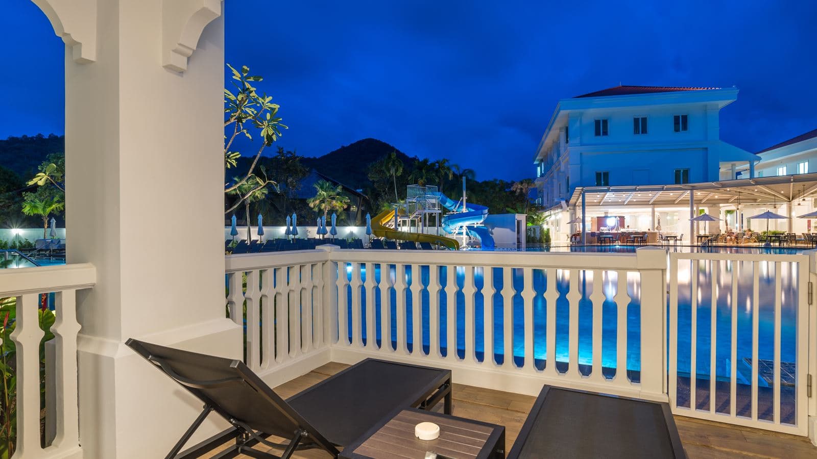 rooms-family-residence-pool-access