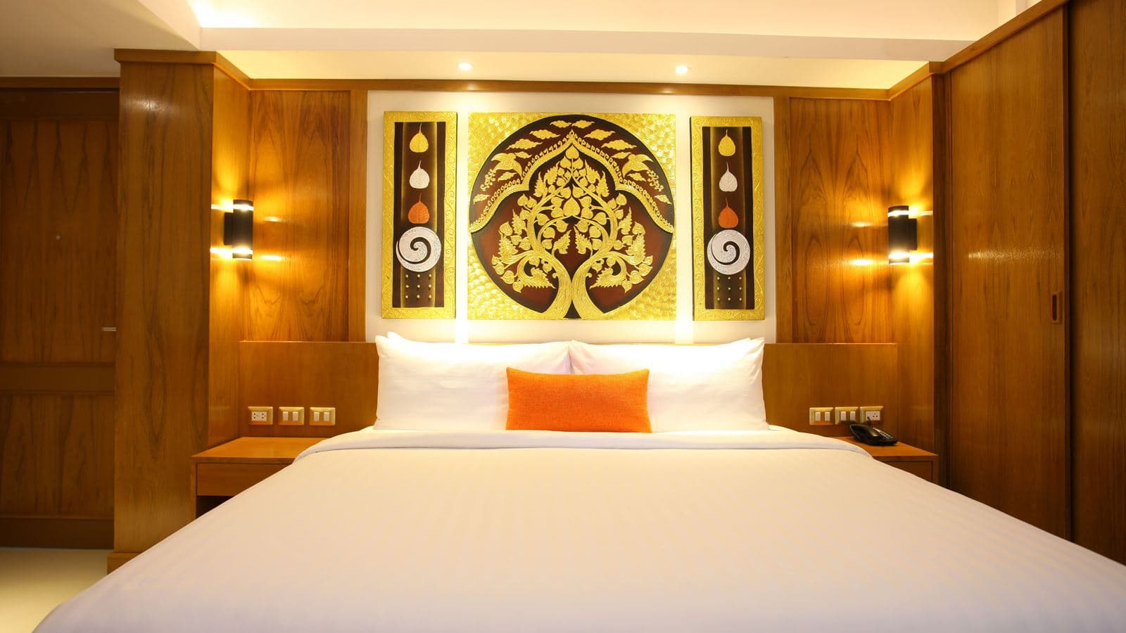 rooms-superior-room