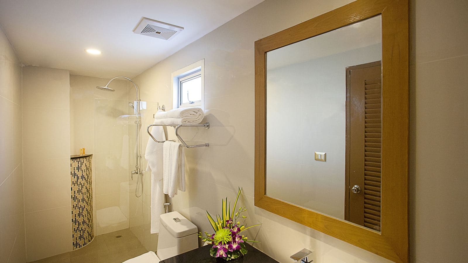 rooms-superior-room