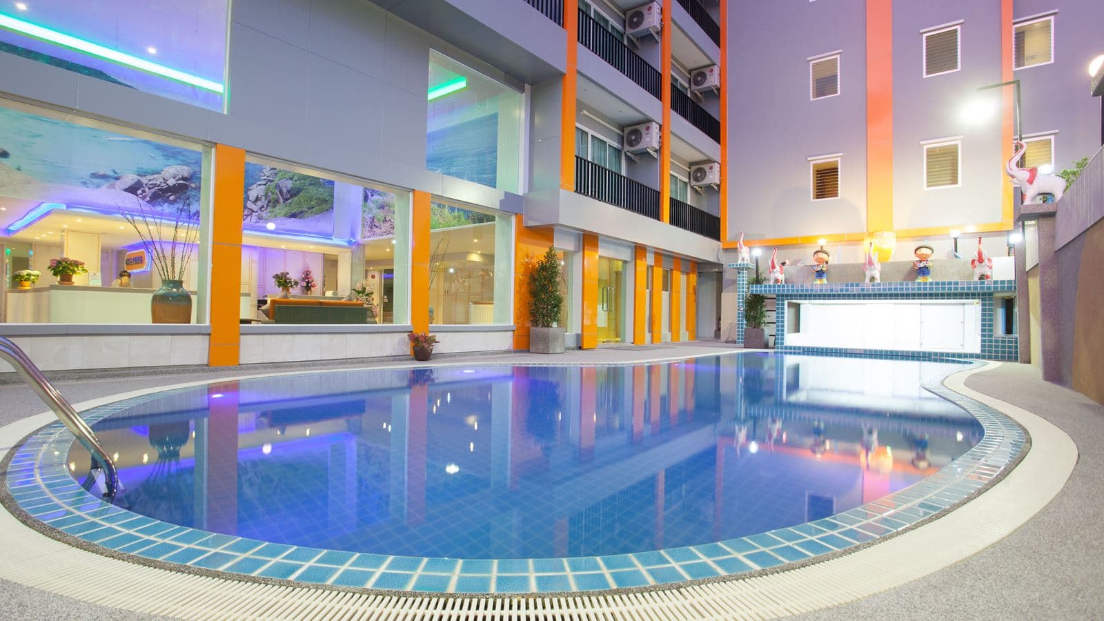 pools-outdoor-pool