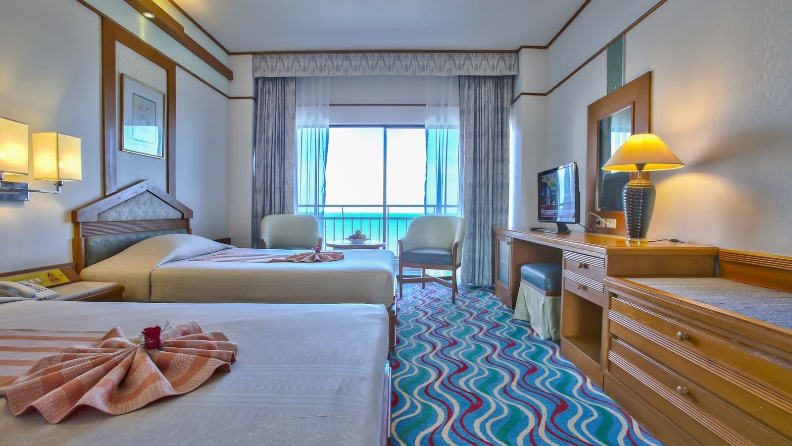 rooms-superior-room