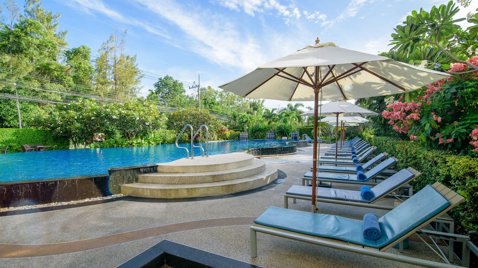 pools-outdoor-pool