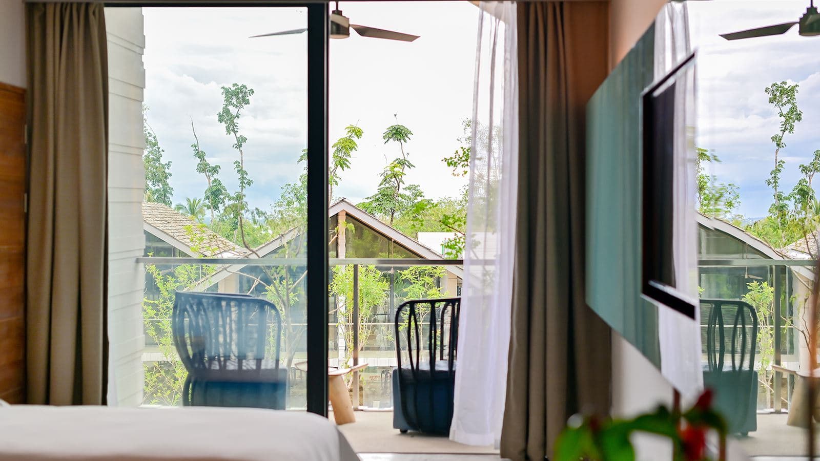 rooms-deluxe-room