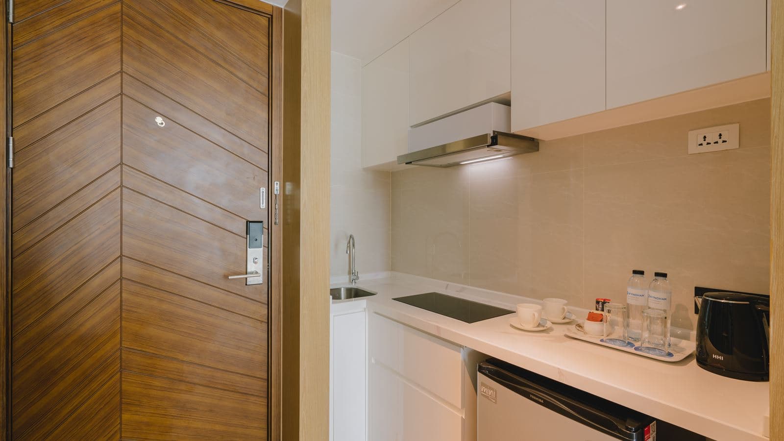 rooms-deluxe-room