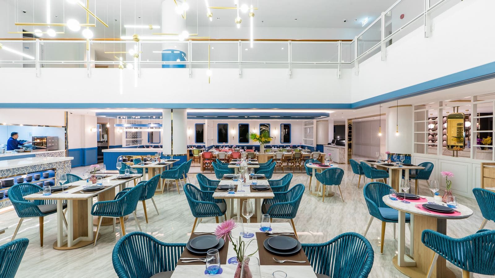 restaurants-charm-all-day-dinning