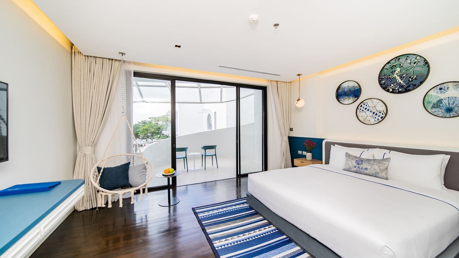 rooms-family-room