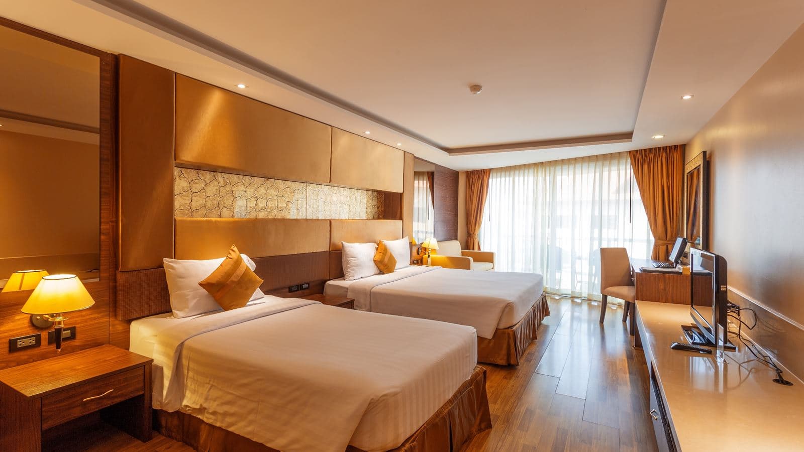 rooms-deluxe-corner
