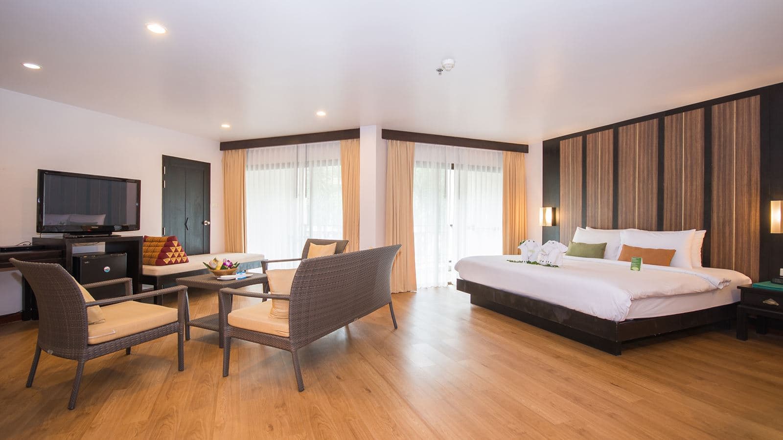 rooms-junior-suite