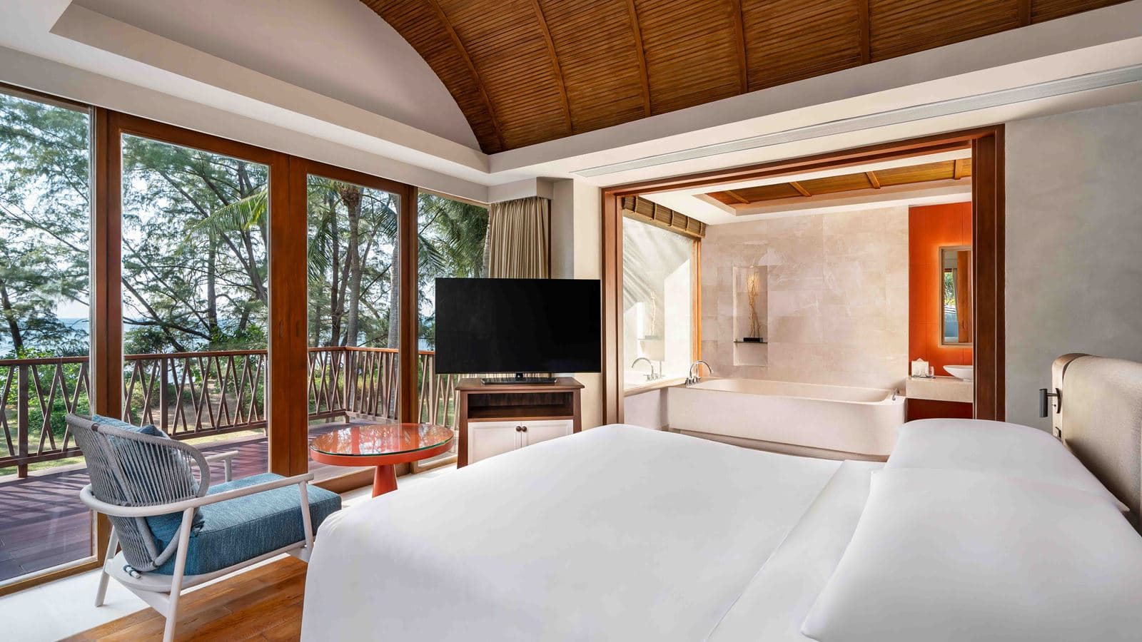 rooms-duplex-oceanfront-villa--three-bedrooms