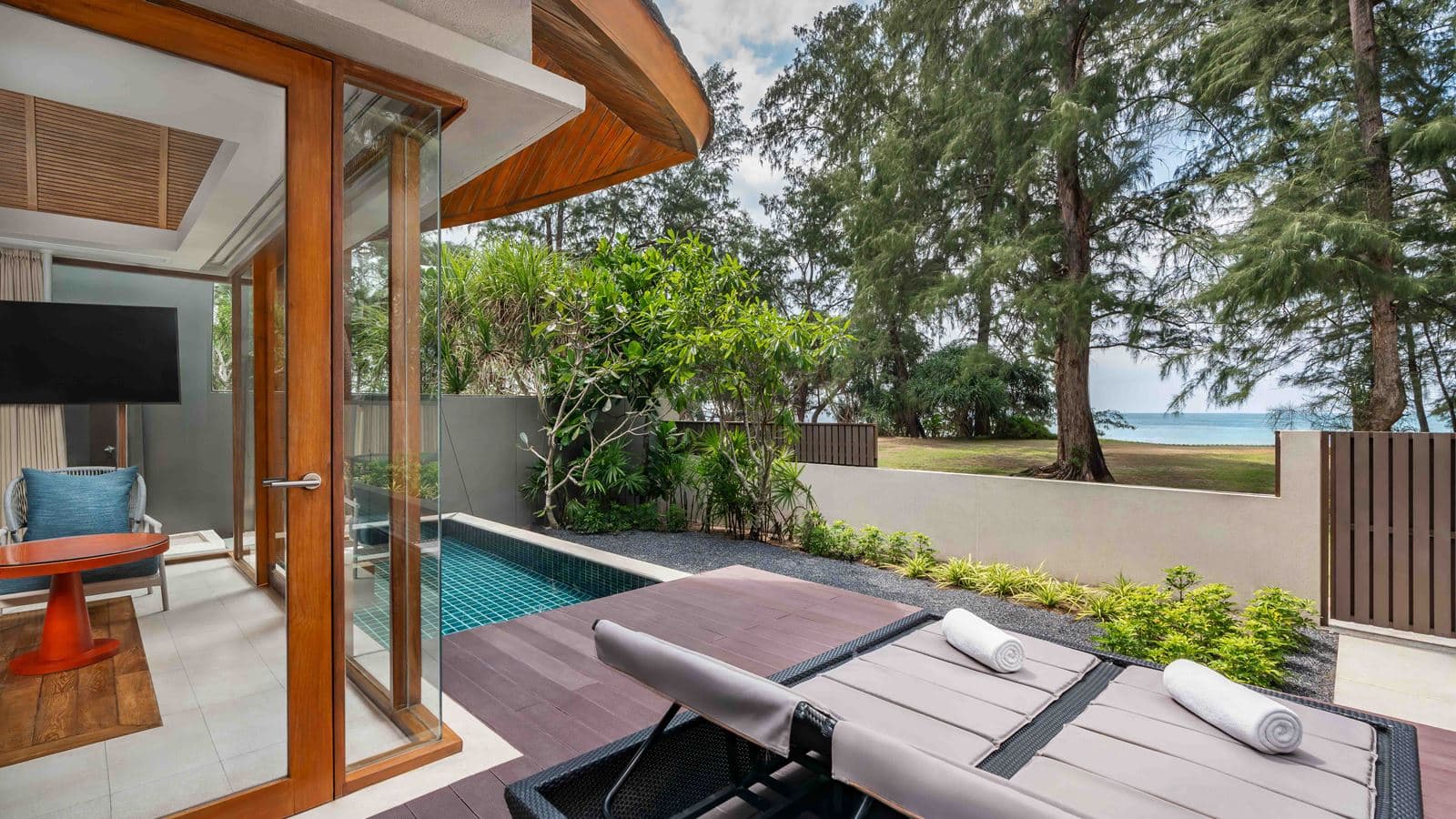 rooms-duplex-oceanfront-villa--three-bedrooms