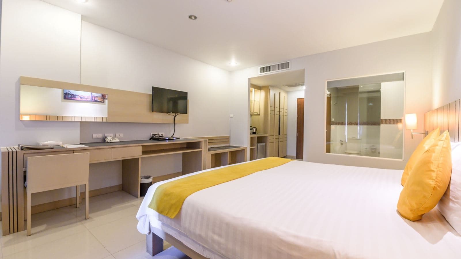 rooms-superior-room