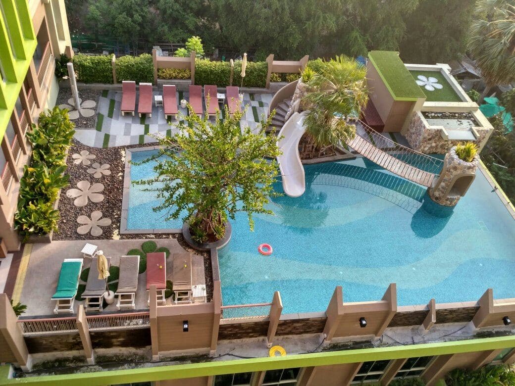 pools-outdoor-pool