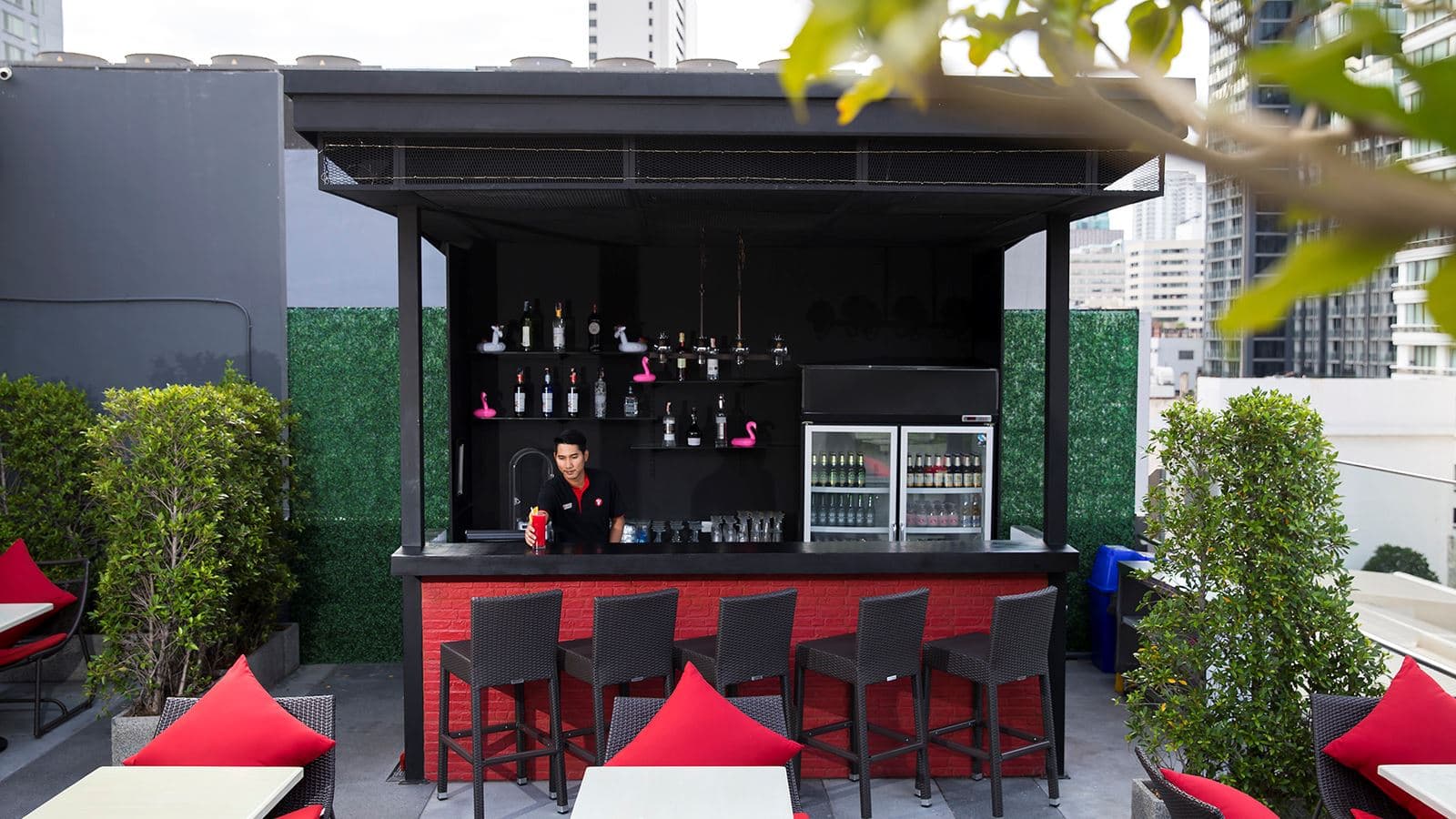 bars-the-lodge