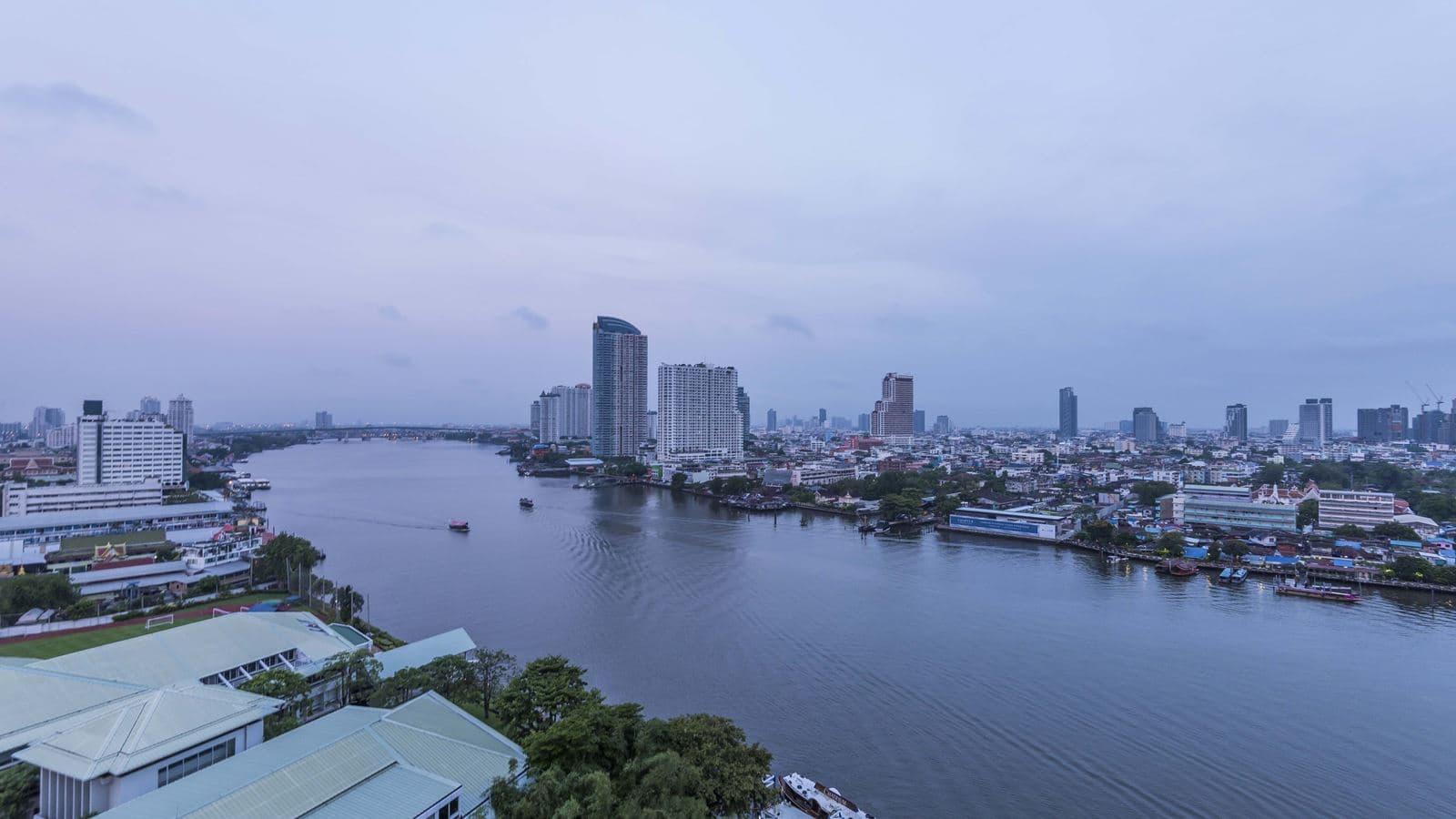 rooms-grand-deluxe-river-view