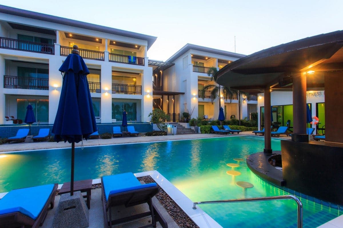 bars-pool-side-bar