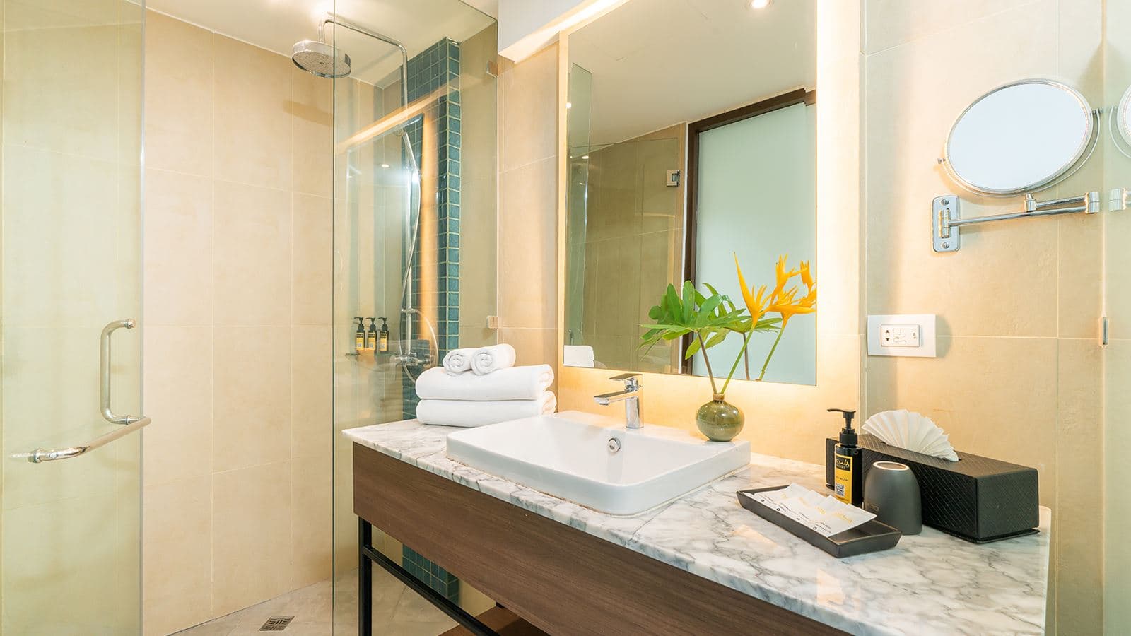 rooms-deluxe-room