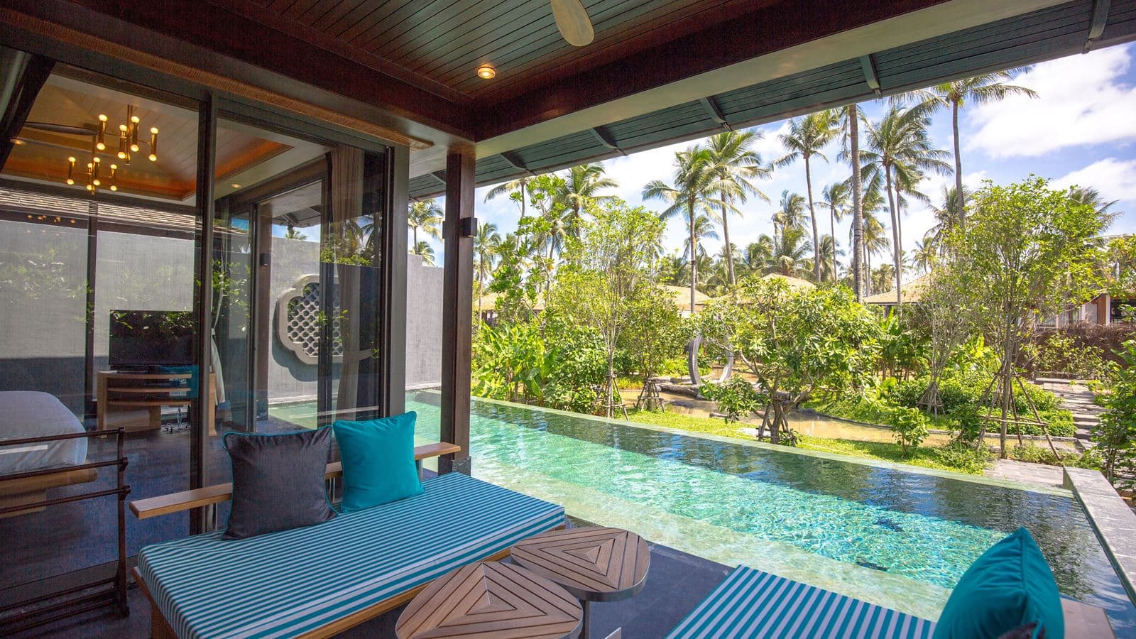rooms-one-bedroom-luxury-pool-villa
