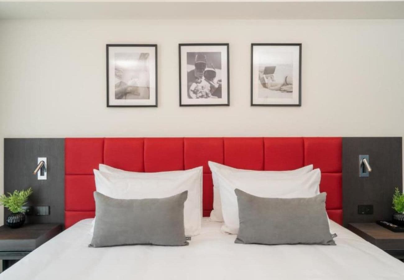 rooms-superior-room