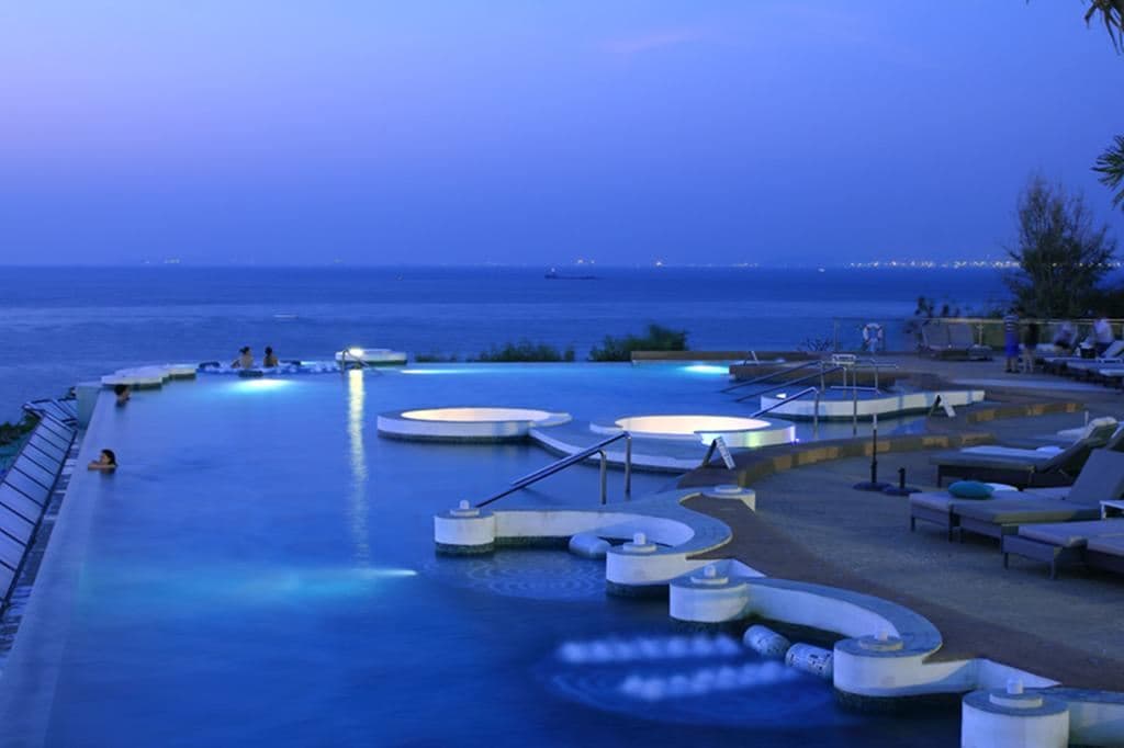 pools-outdoor-pool