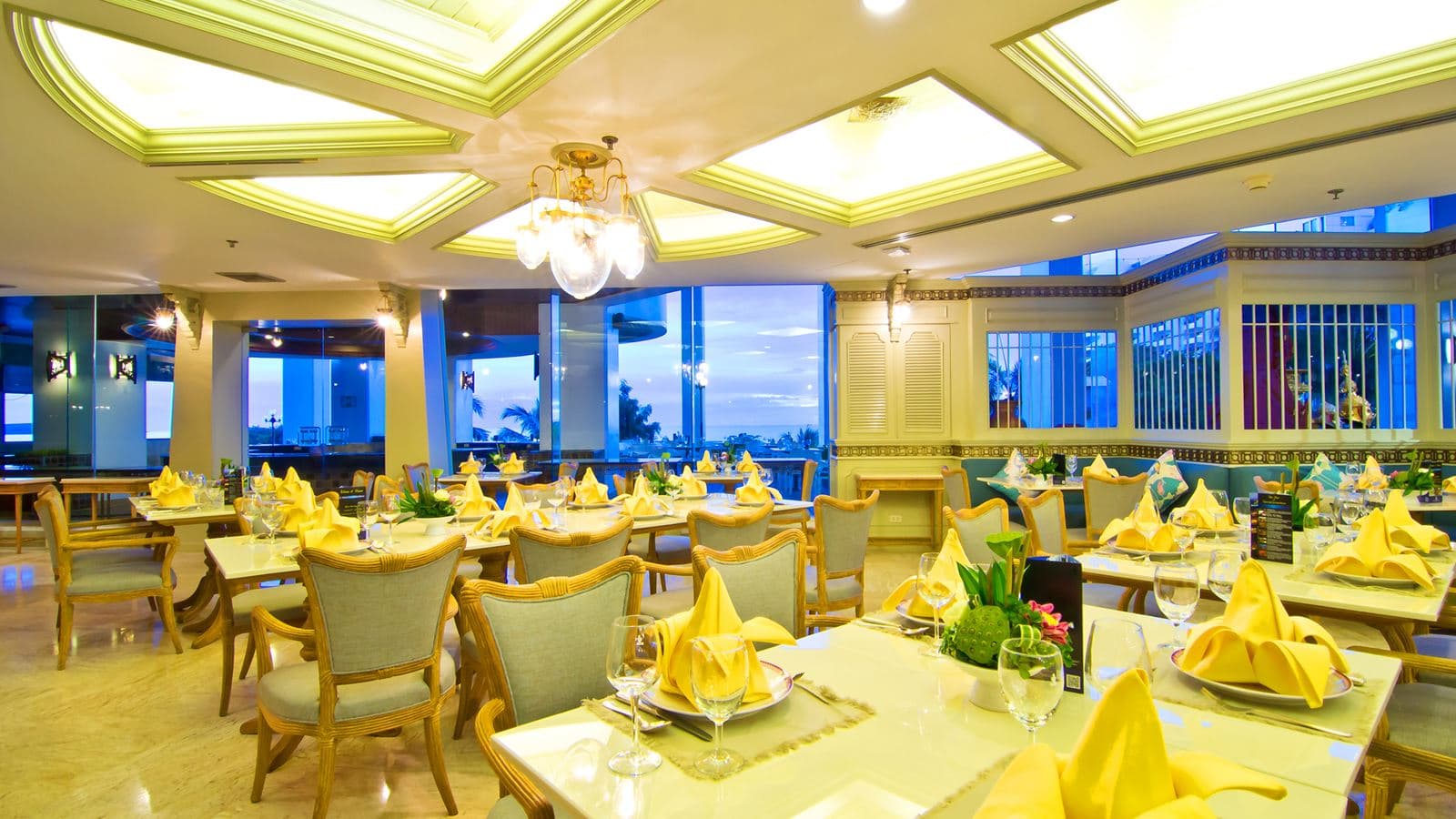 restaurants-larn-thong--authentic-thai-traditions