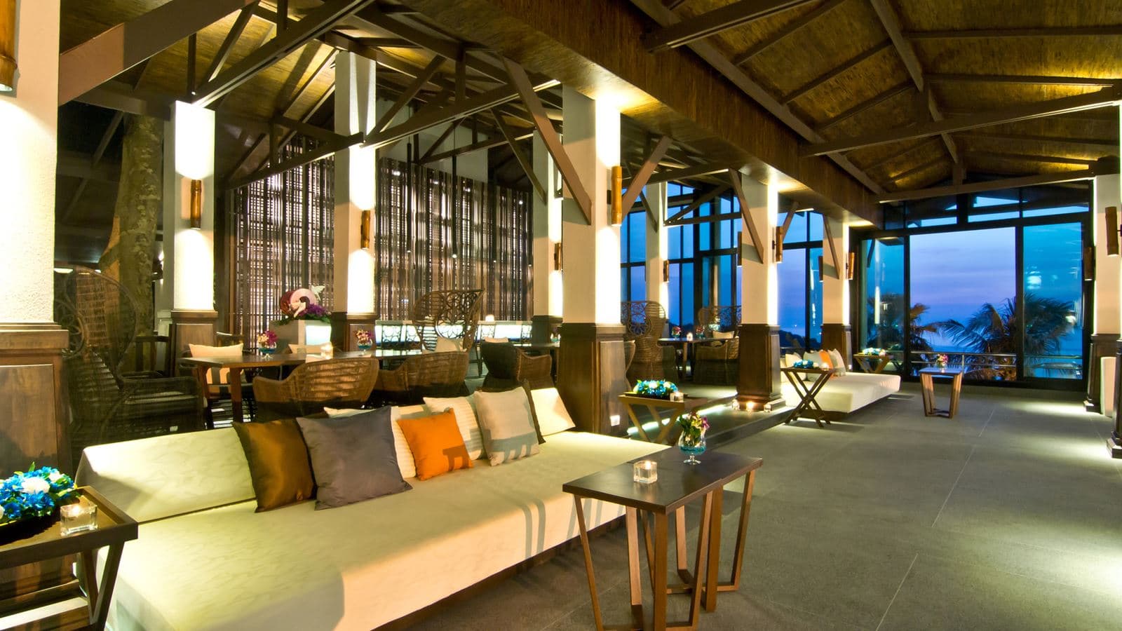 bars-sunset-terrace-lobby-and-bar