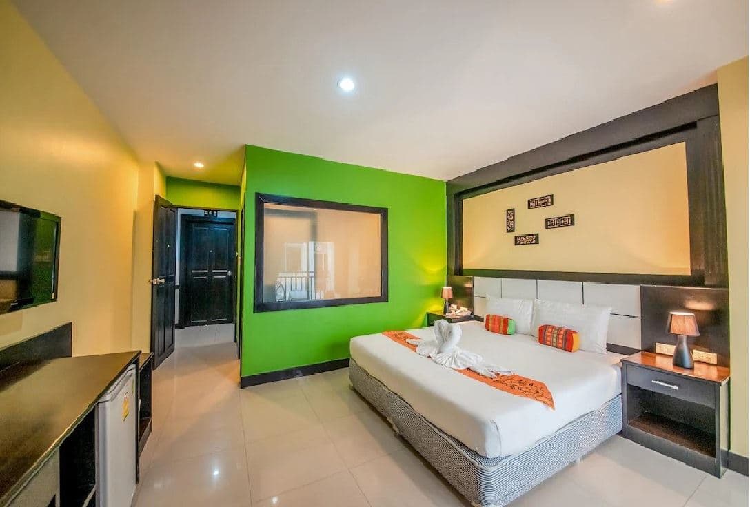 rooms-superior-room