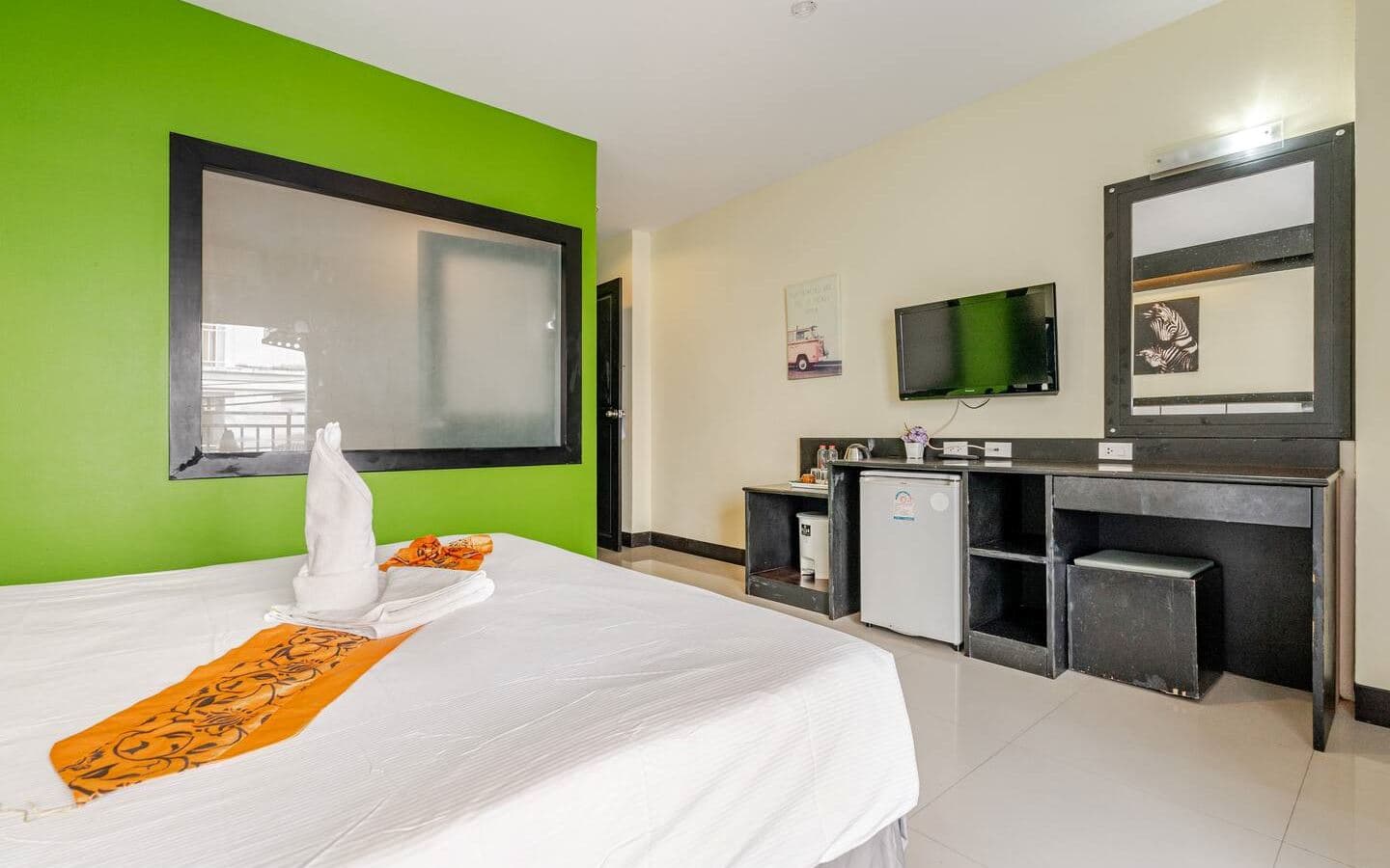 rooms-superior-room