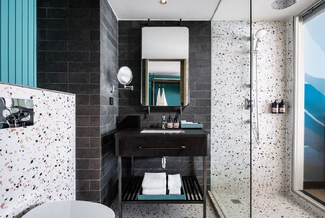 rooms-social