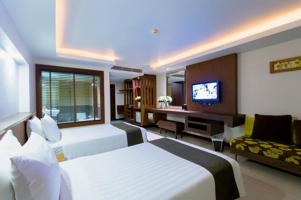 rooms-deluxe-room