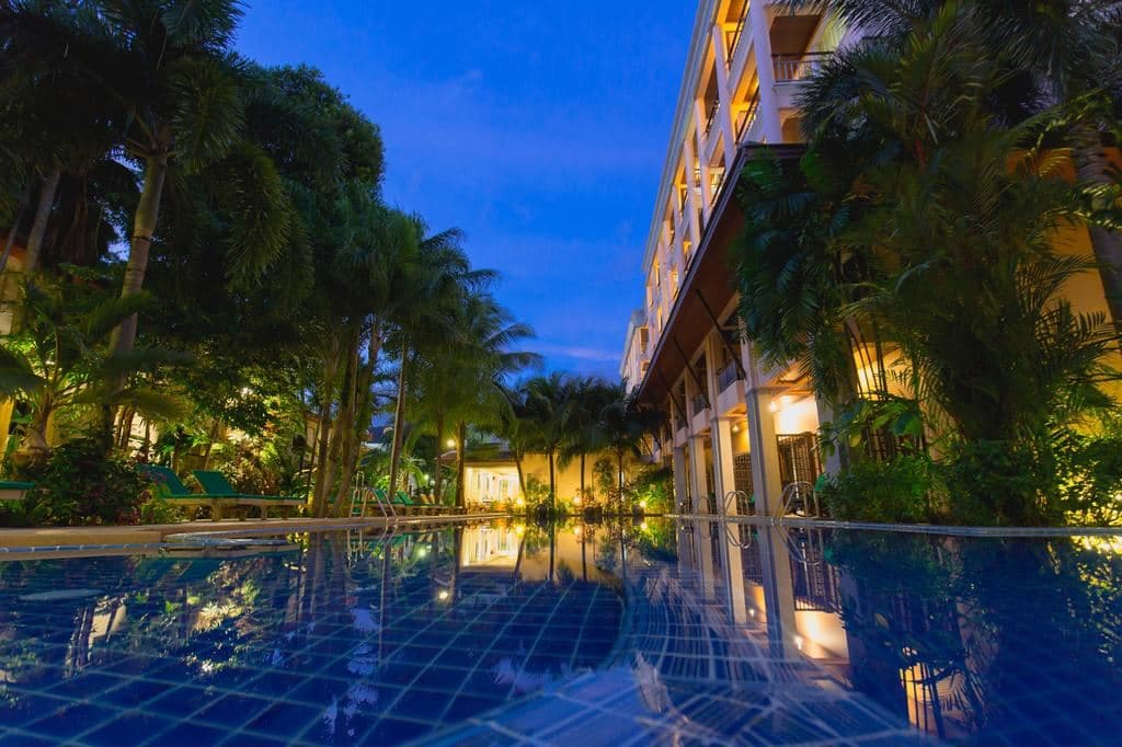 pools-outdoor-pool