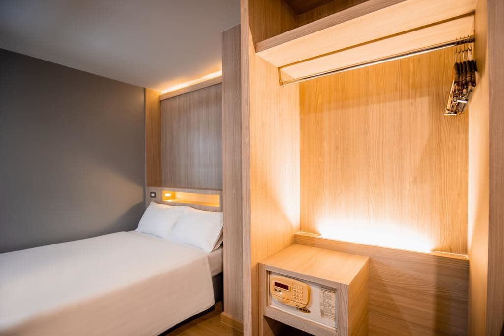 rooms-standard-room