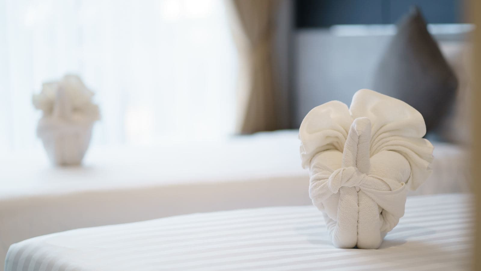 rooms-deluxe-room