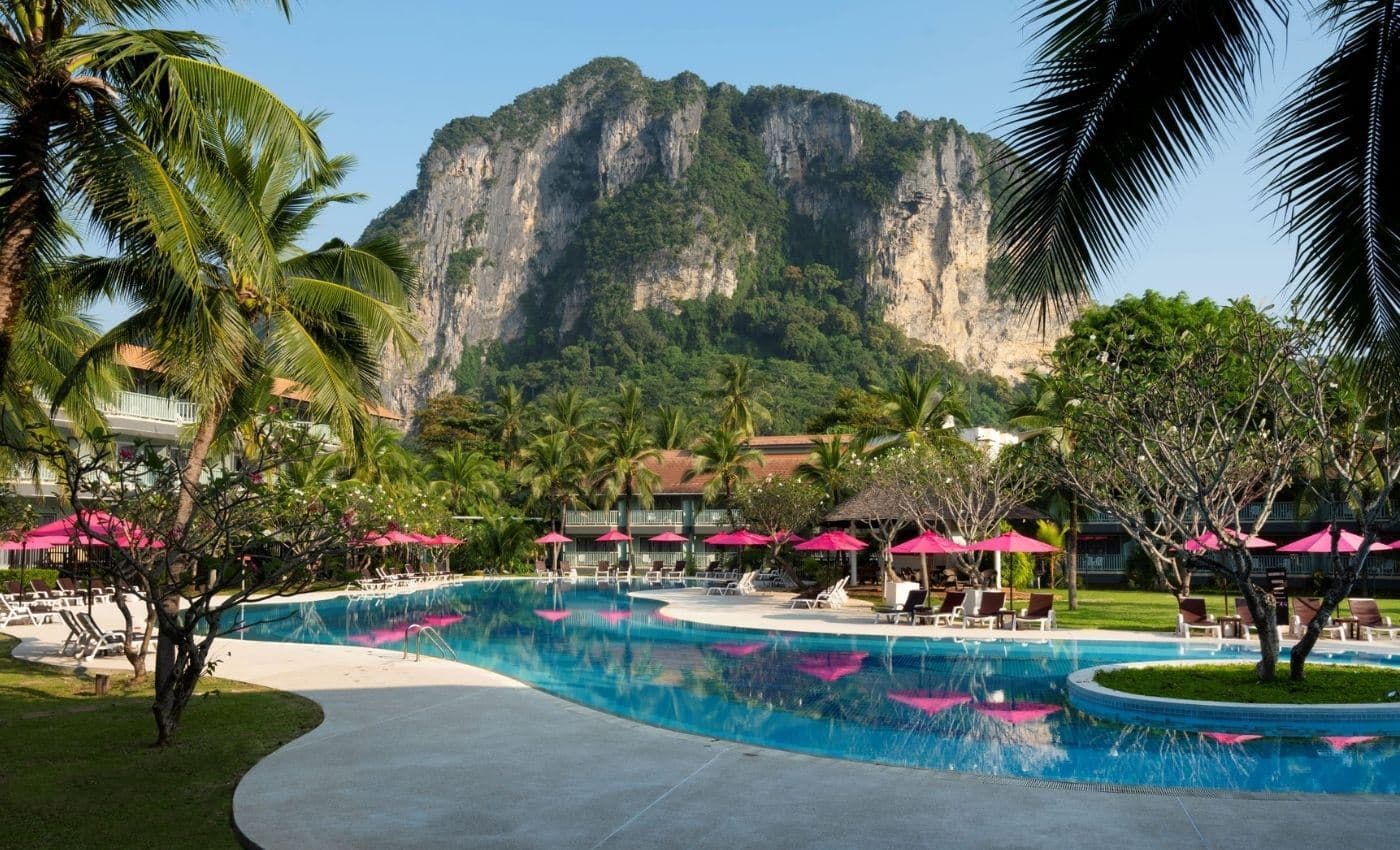 pools-outdoor-pool