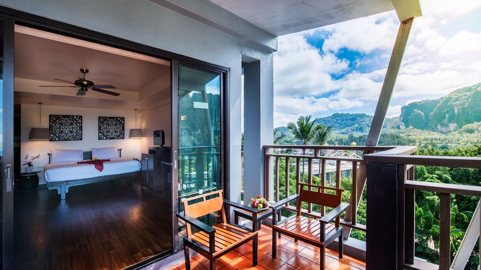 rooms-deluxe-sea-view