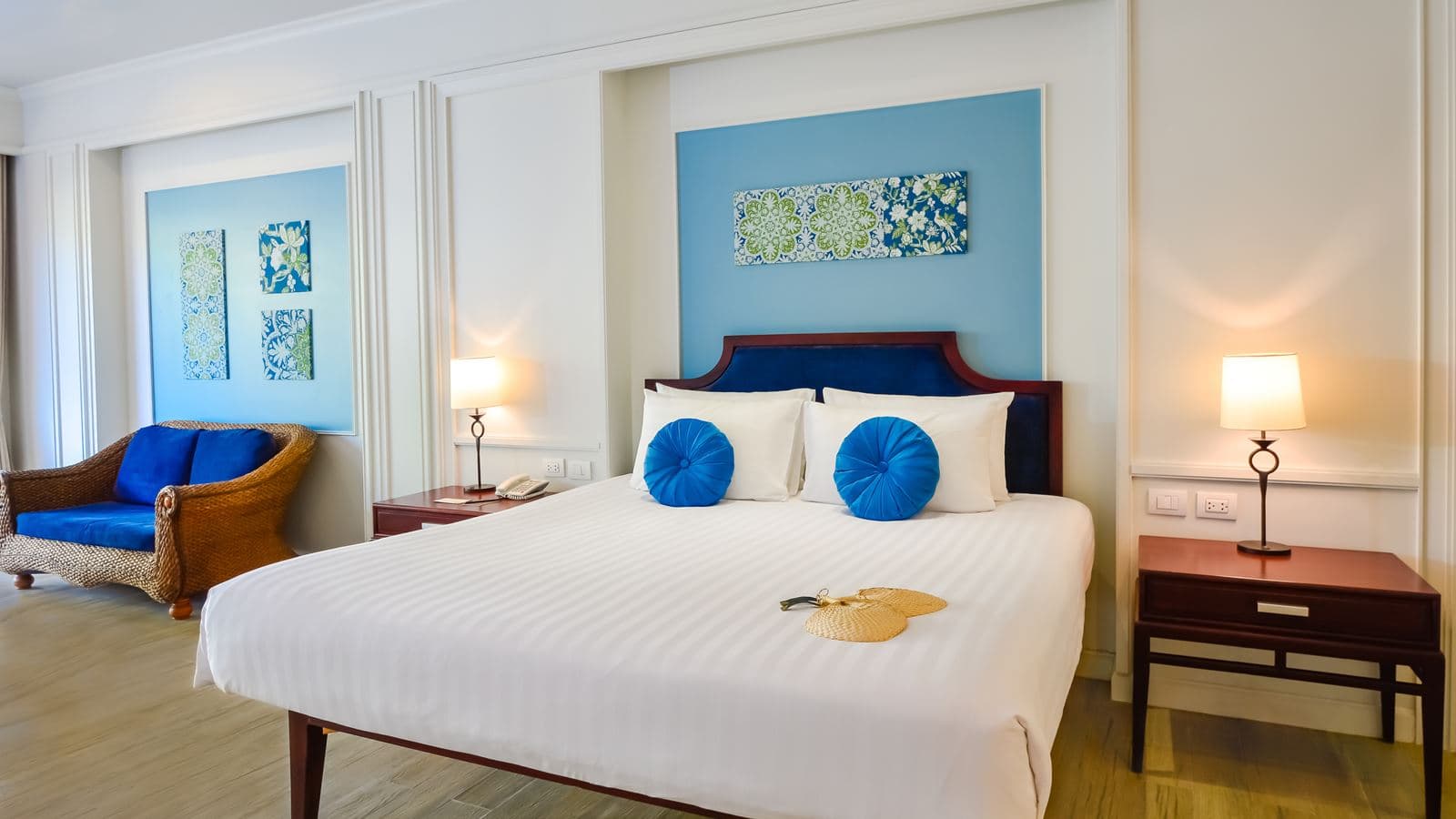 rooms-deluxe-garden-room