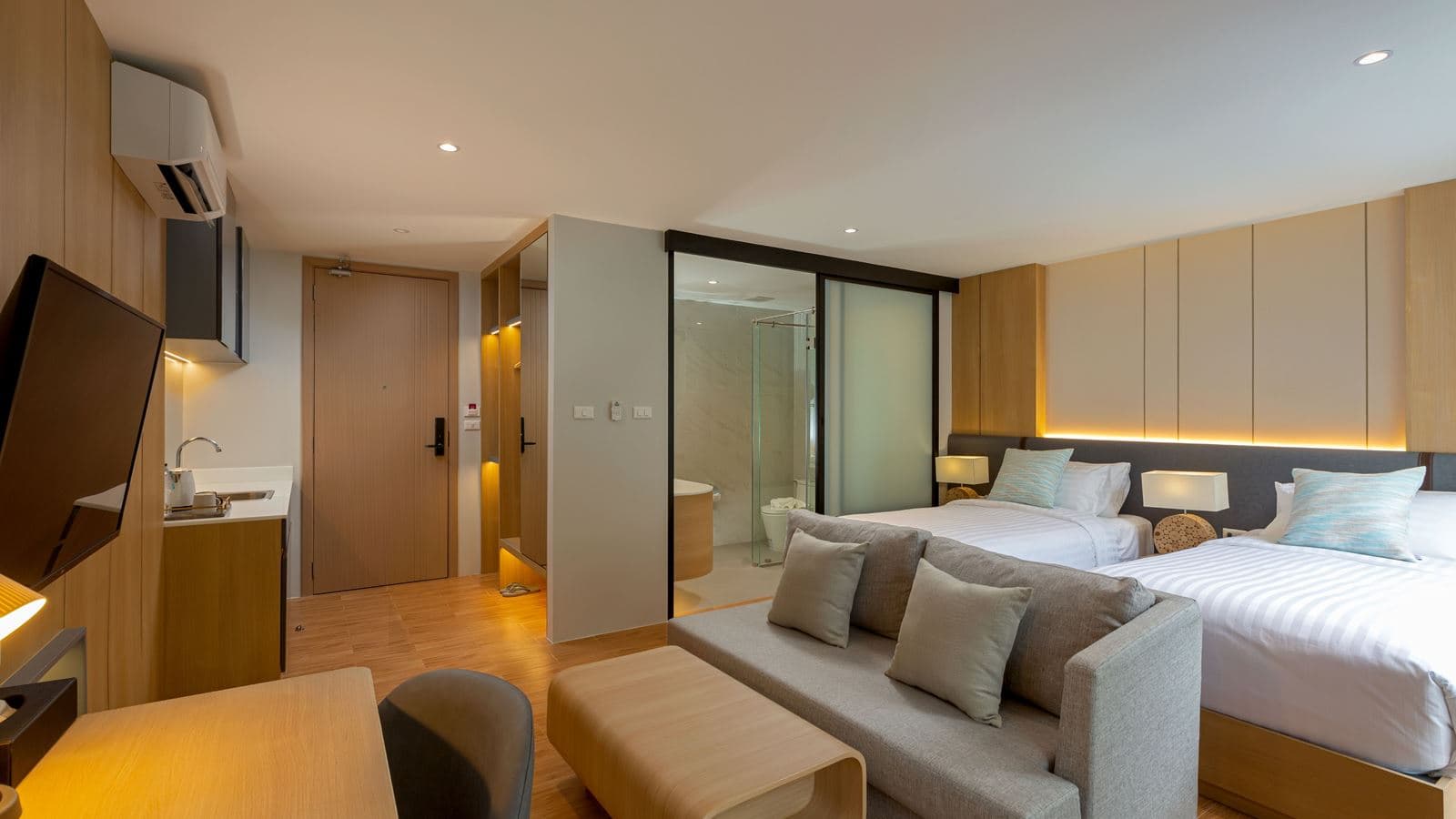 rooms-deluxe-room