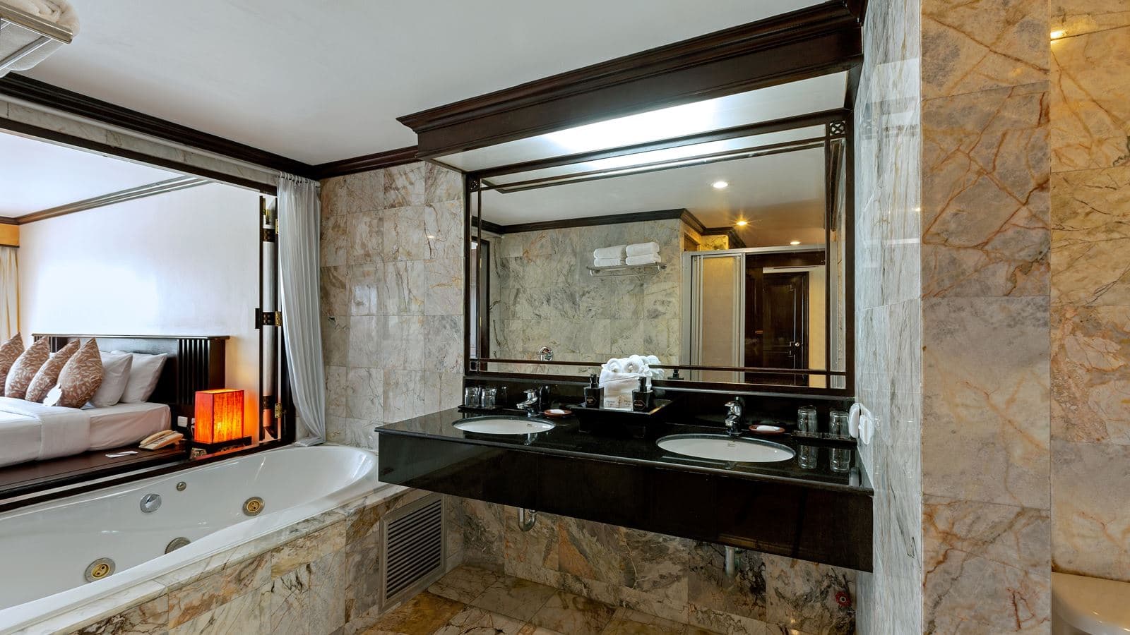 rooms-family-room