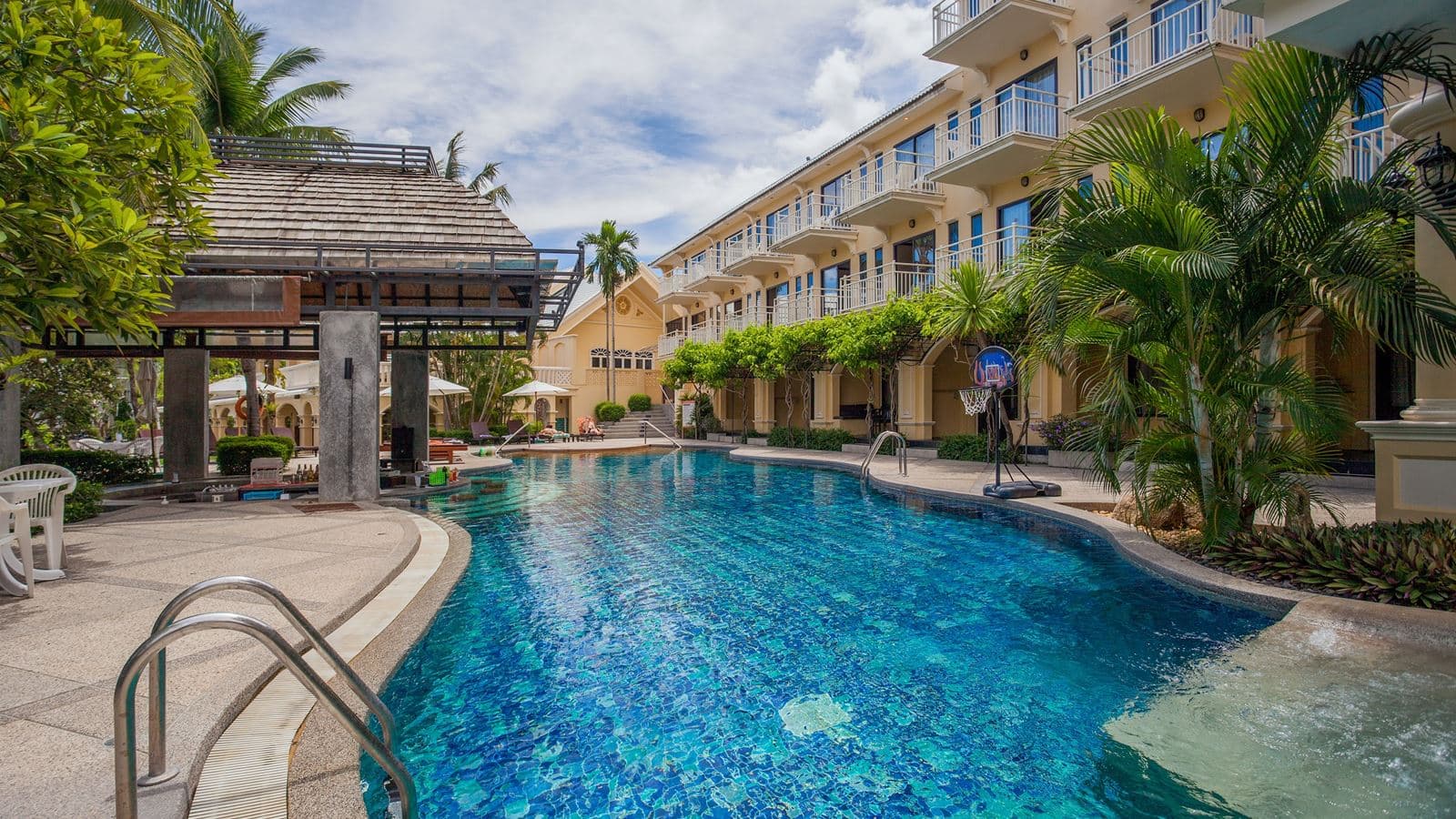 pools-outdoor-pool