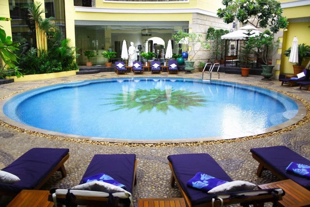pools-outdoor-pool