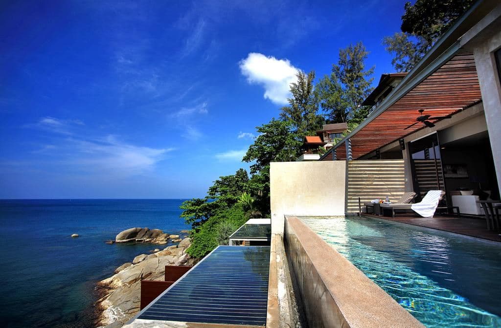 rooms-deluxe-suite