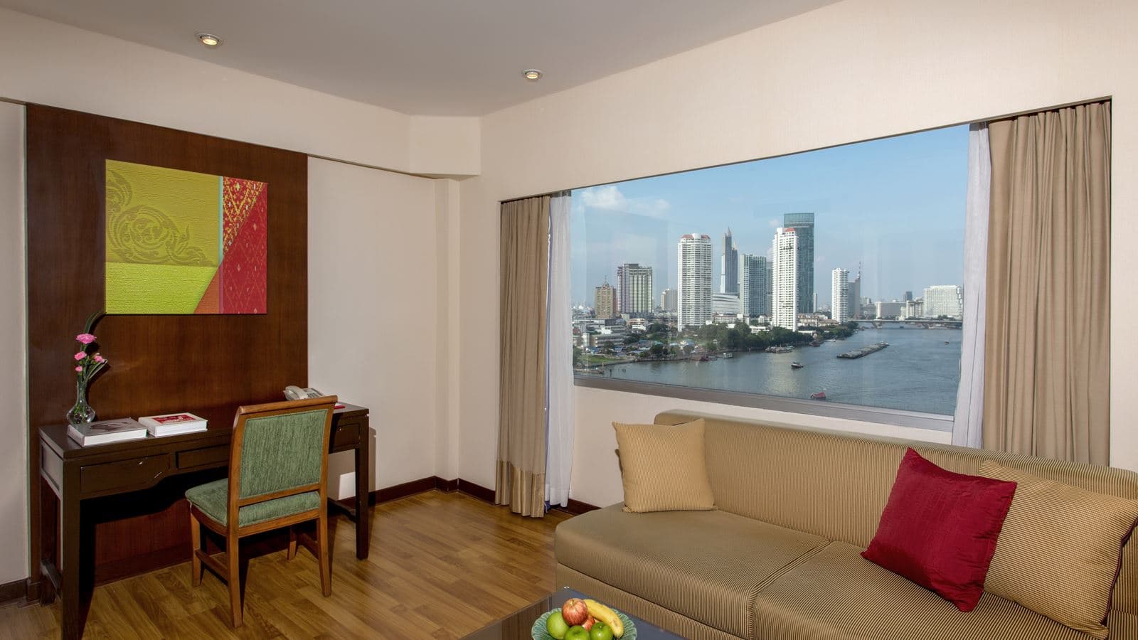 rooms-executive-plaza-suite-riverview