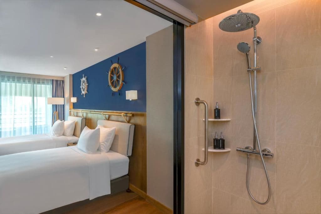 rooms-deluxe-room