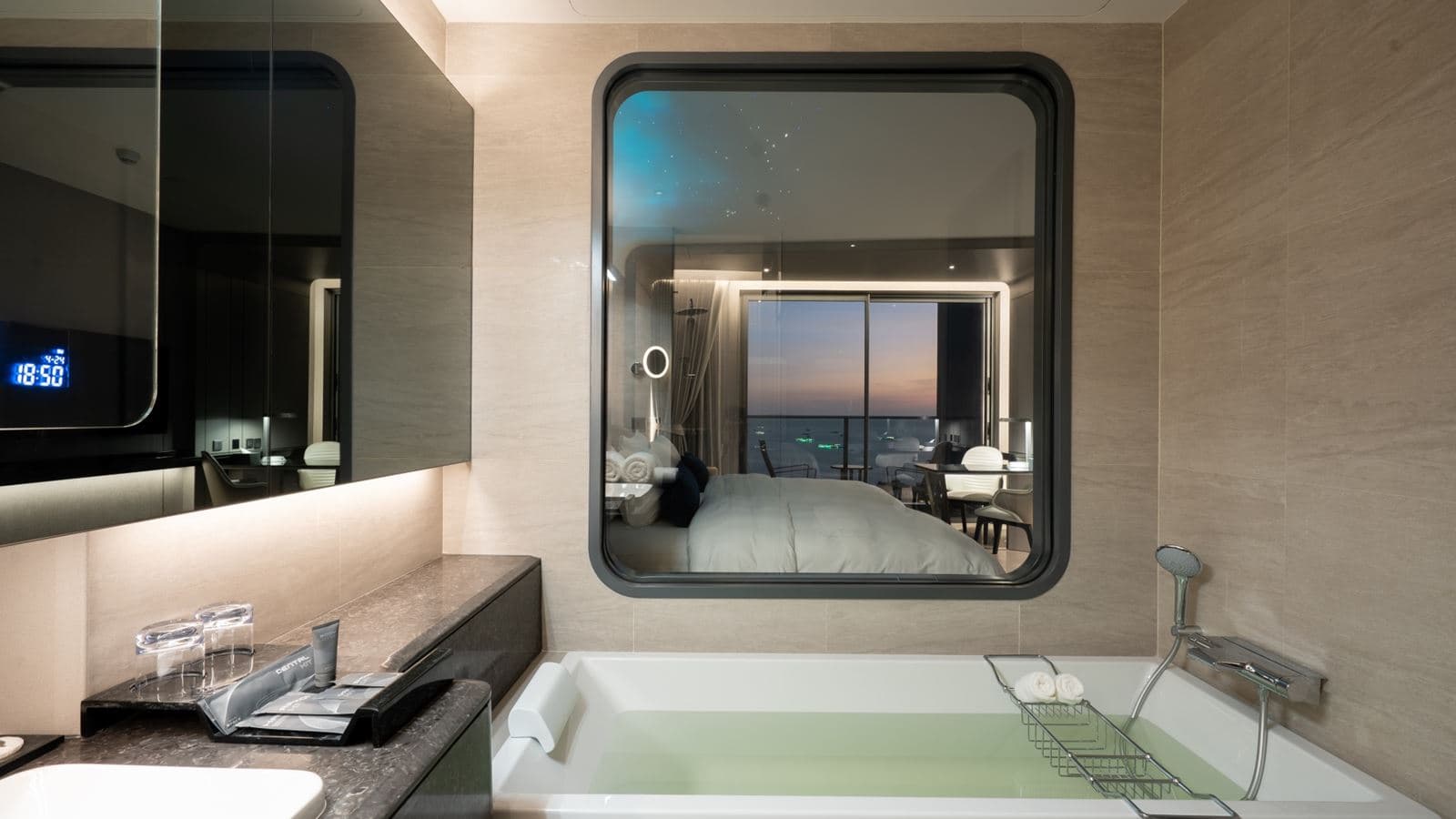 rooms-space-premium