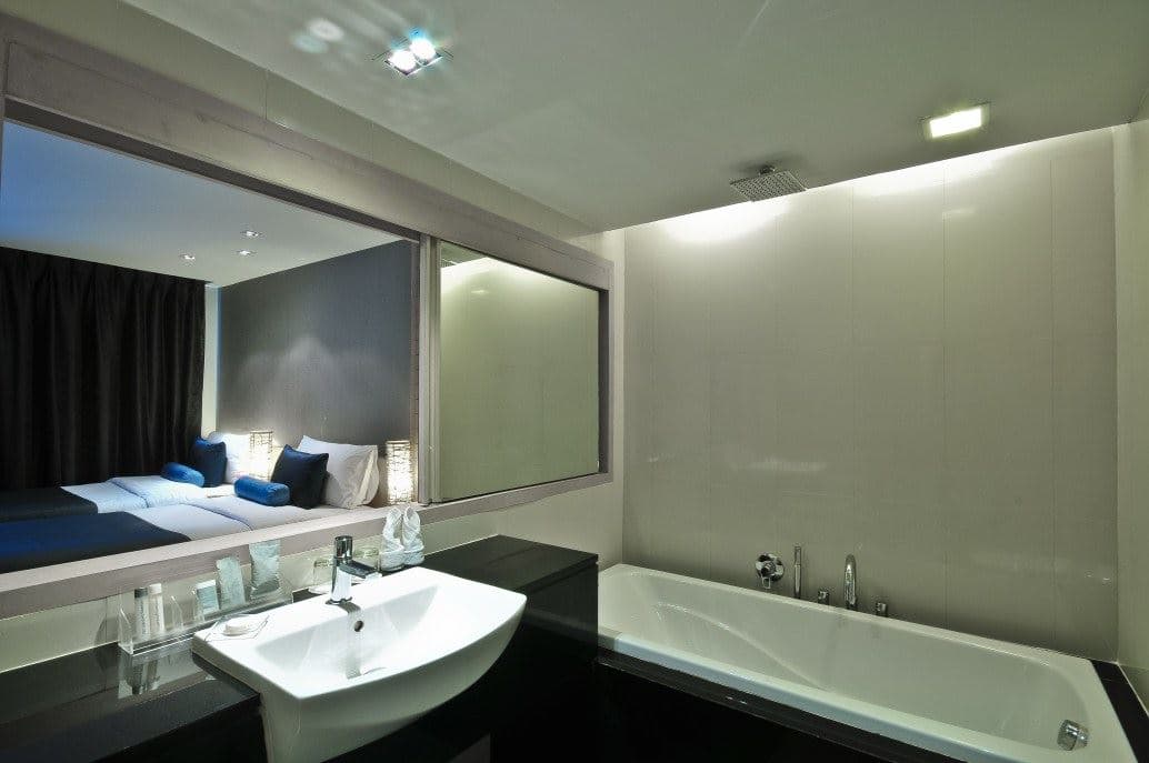rooms-superior-room