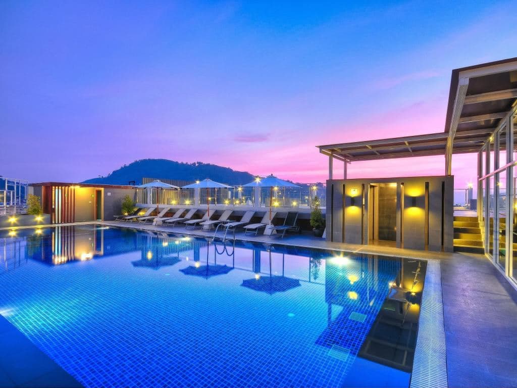 pools-outdoor-pool